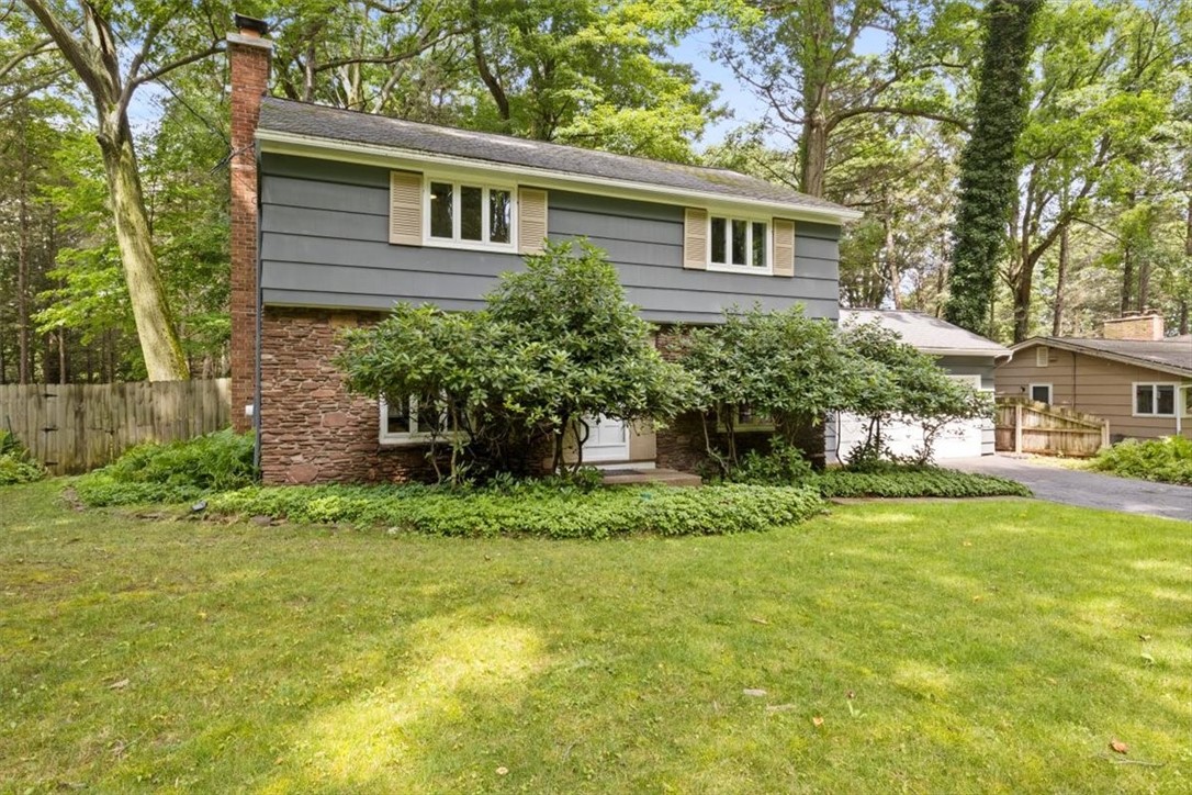 Residential Lease in Irondequoit 3