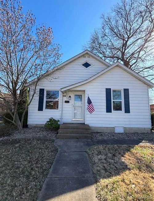 1416 Lindenthal Ave, Highland, IL, 62249-2133 | Card Image