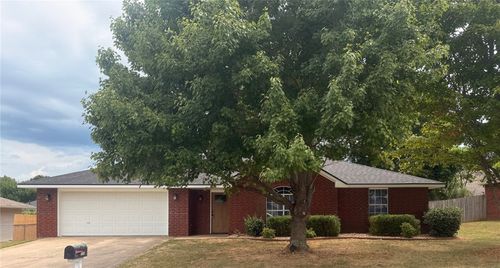 1622 N Plum Tree Dr, Fayetteville, AR, 72704-5749 | Card Image