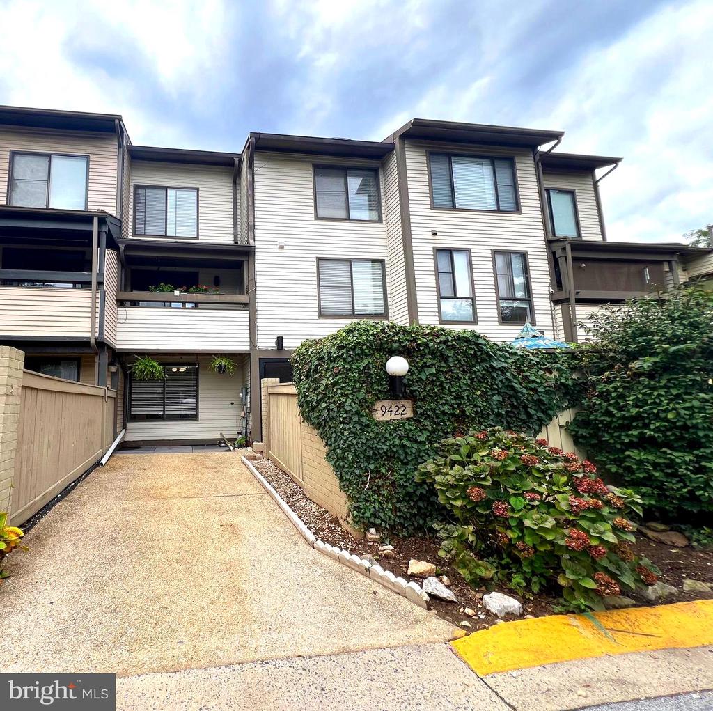 Collette Way, Montgomery Village, MD 20886