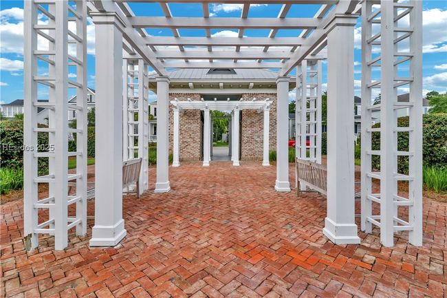 24 Carrier Blf, House other with 5 bedrooms, 5 bathrooms and null parking in Bluffton SC | Image 93
