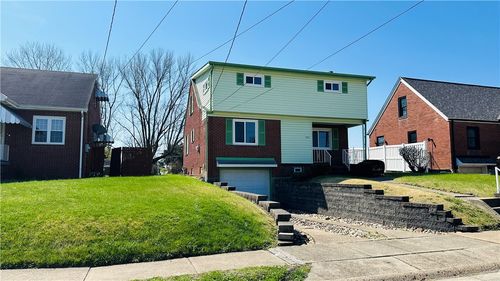 907 Jefferson Ave, Natrona Heights, PA, 15065-2415 | Card Image