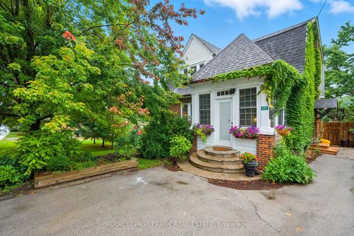 402 Eldon Rd, Kawartha Lakes, ON, K0M2C0 | Card Image