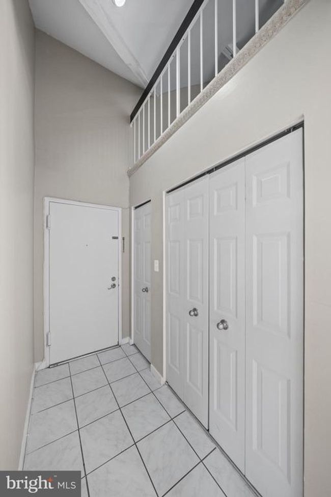 APT-204 - 2214 Washington Ave, Condo with 2 bedrooms, 1 bathrooms and null parking in SILVER SPRING MD | Image 5