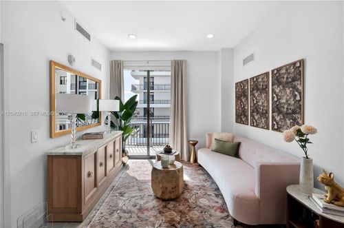 504-2001 Van Buren St, Hollywood, FL, 33020-5795 | Card Image