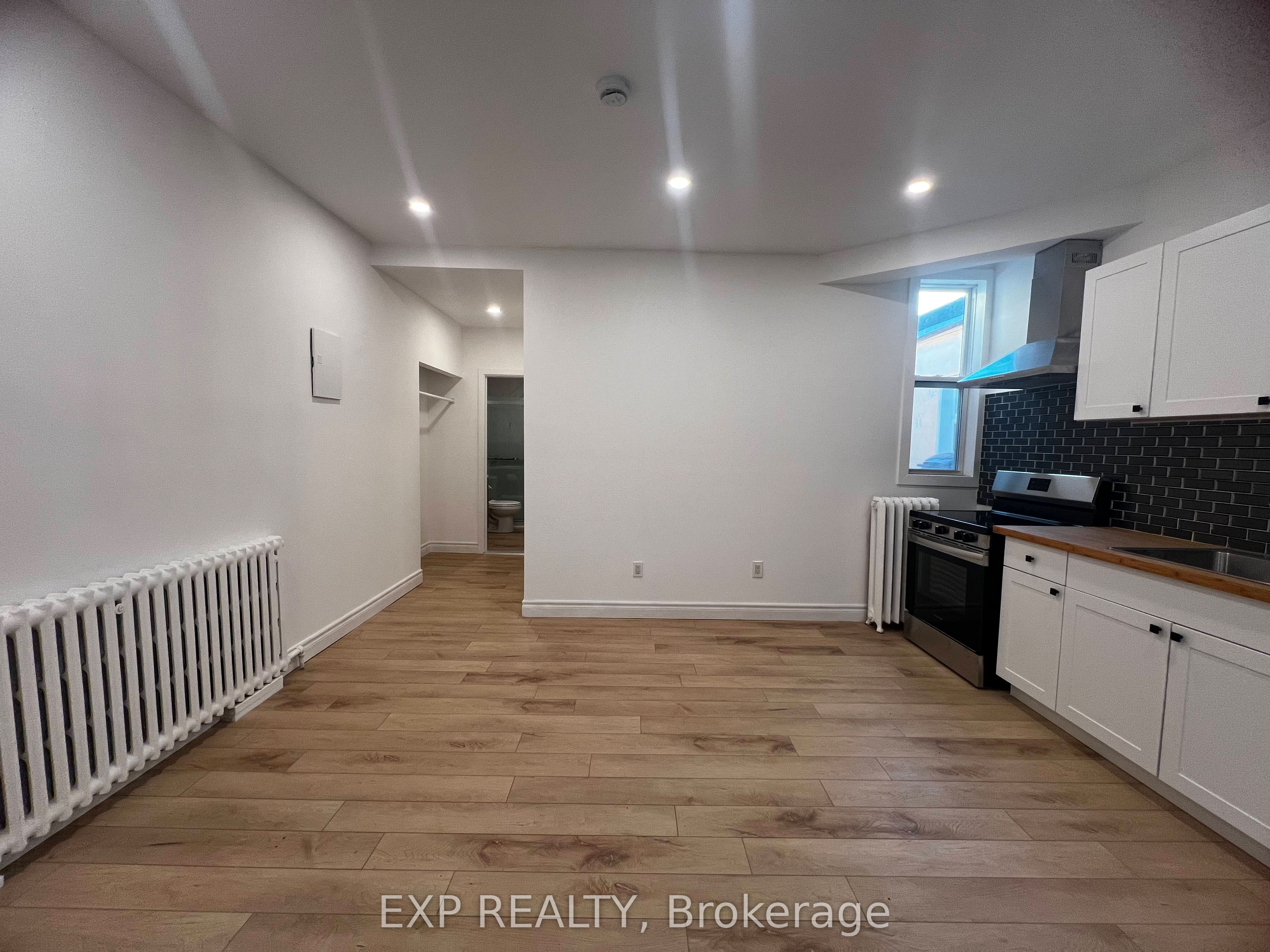 Residential Lease in Toronto C03 3