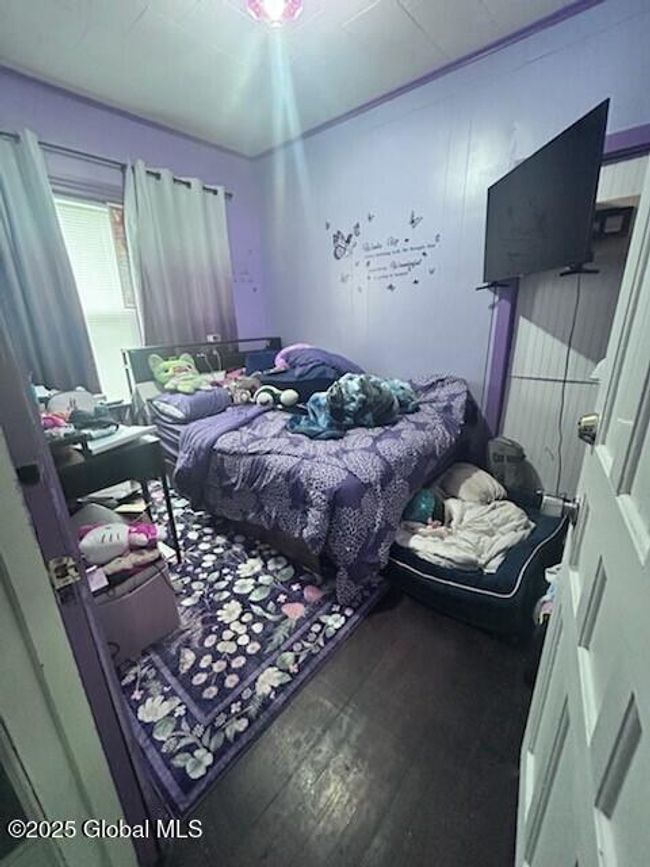 Unit 3 bedroom 3 | Image 40