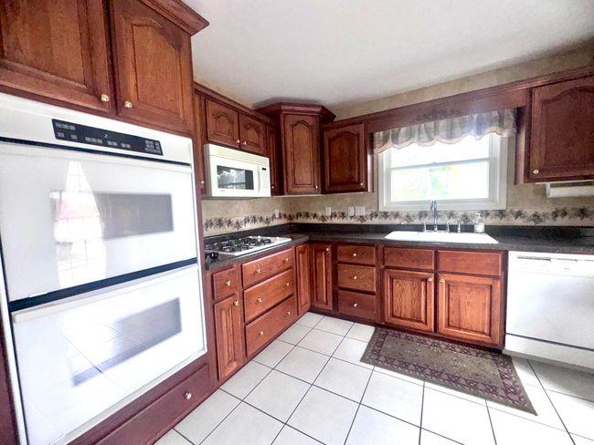 310 Sycamore St, House other with 3 bedrooms, 4 bathrooms and null parking in Litchfield MI | Image 14
