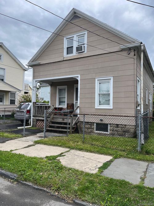 56 Grand St, Kingston, NY, 12401-3926 | Card Image