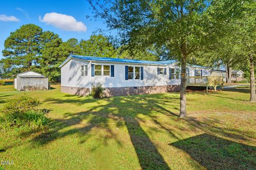 2411 Freedom Rd, Smithfield, NC, 27577-8007 | Card Image