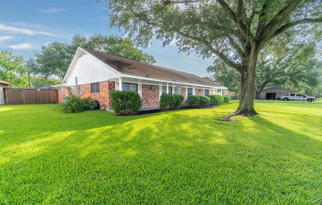 3405 Randall Dr, House other with 4 bedrooms, 2 bathrooms and 2 parking in Pearland TX | Image 23