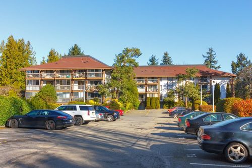 310-1009 Mckenzie Ave, Saanich, BC, V9B4B1 | Card Image