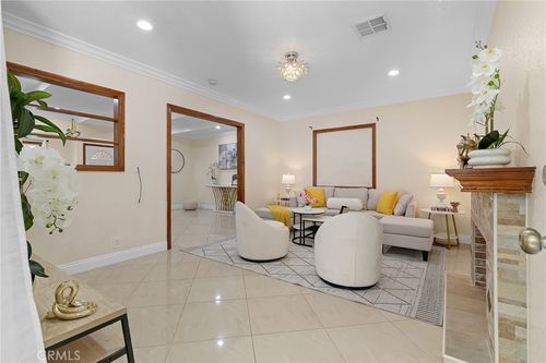 6862 Sowell Ave, Westminster, CA, 92683-4924 | Card Image