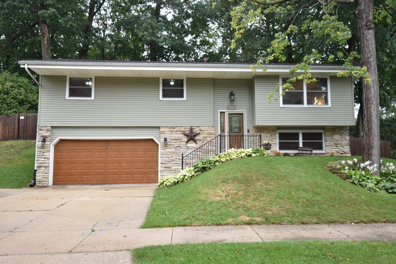 Mulberry Dr, West Bend, WI 53090 #1