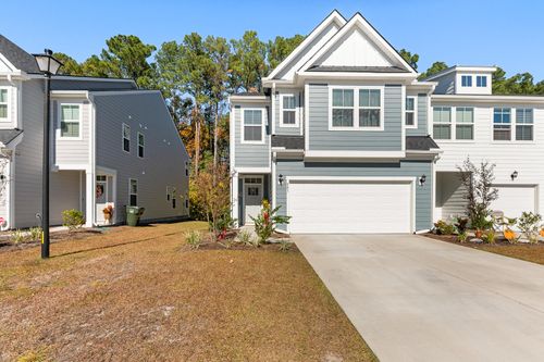 581 Trotters Ln, Moncks Corner, SC, 29461-6740 | Card Image