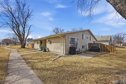 431 4th Avenue E, West Fargo, ND, 58078 | Card Image