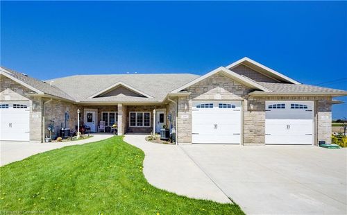 103 Broomer Cres, Mount Forest, ON, N0G2L4 | Card Image