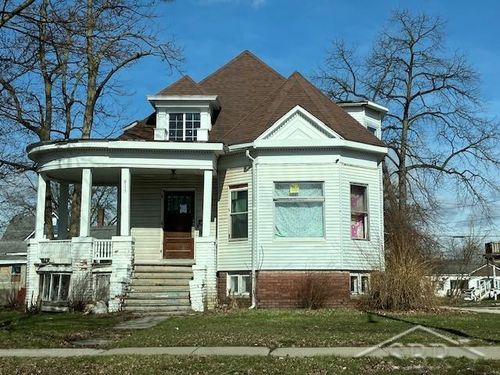 813 Michigan Ave, Saginaw, MI, 48602-1597 | Card Image