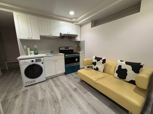 2783 W 20th Avenue, Vancouver, BC, V6L1H1 | Card Image