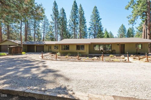 60282 Cree Cir, Bend, OR, 97702-8955 | Card Image