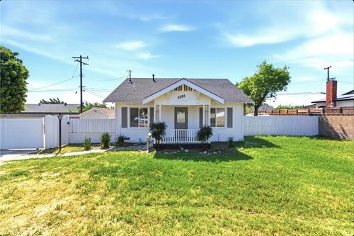 5593 San Jose St, Montclair, CA, 91763-2041 | Card Image