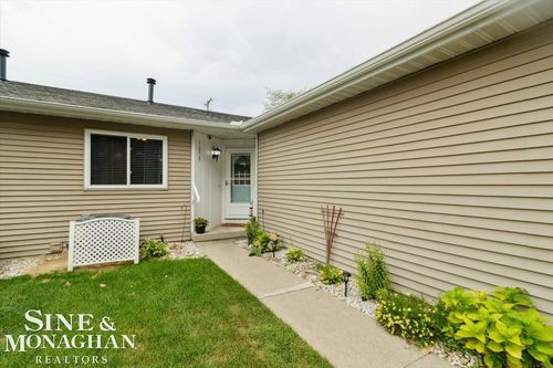 1650 New York Ave, Marysville, MI, 48040-1700 | Card Image