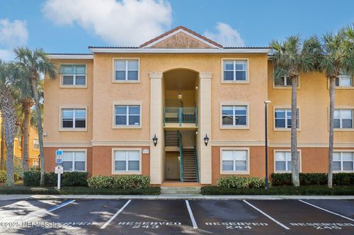 c21-200 Laguna Villa Blvd, JACKSONVILLE BEACH, FL, 32250-4052 | Card Image