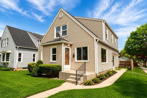 3180 S 41st Street, Milwaukee, WI, 53215 | Card Image