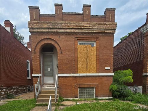 3451 Itaska St, Saint Louis, MO, 63111-1453 | Card Image