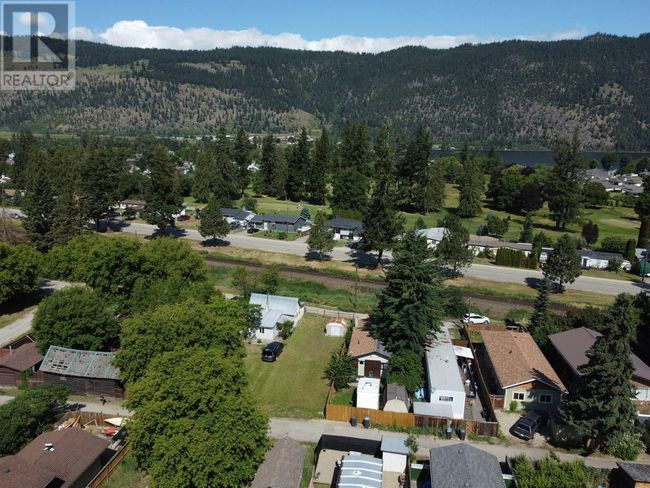 1025 First Ave, Home with 0 bedrooms, 0 bathrooms and null parking in Chase BC | Image 4