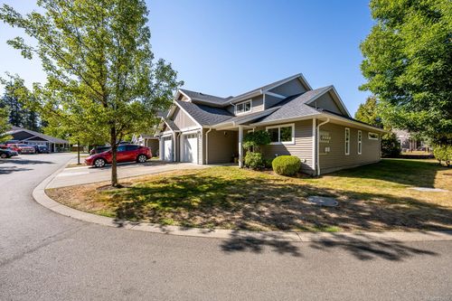 19-3400 Coniston Cres, Cumberland, BC, V0R1S0 | Card Image