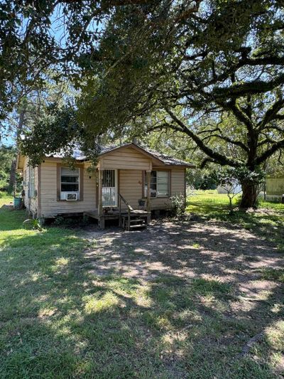 1222 Karnes Lane, House other with 2 bedrooms, 1 bathrooms and null parking in Silsbee TX | Image 1