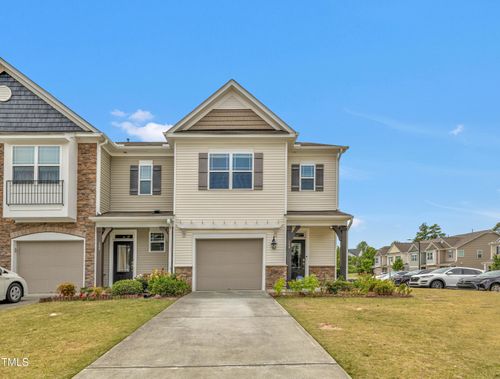 100 Durants Neck Ln, Morrisville, NC, 27560-5847 | Card Image