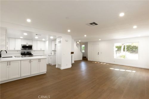 unit-b-24220 Sylvan Glen Rd, Diamond Bar, CA, 91765-4528 | Card Image
