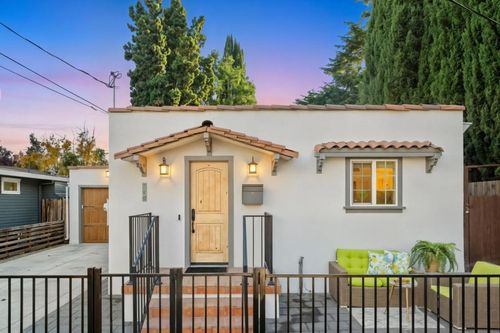 920 W Julian St, San Jose, CA, 95126-2717 | Card Image