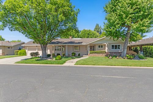 417 Little John Lane, Modesto, CA, 95350 | Card Image