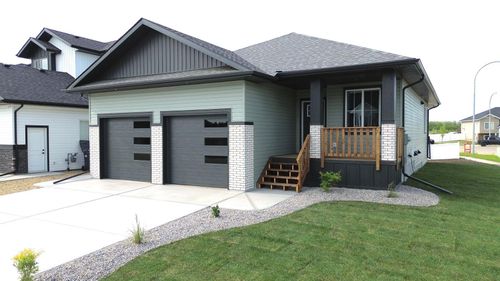 2 Aura Dr, Blackfalds, AB, T4M0N3 | Card Image