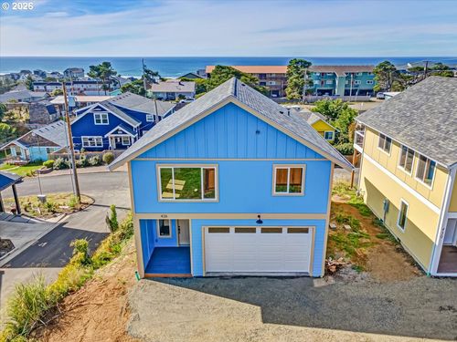 426 Nw 5th St, Newport, OR, 97365 | Card Image