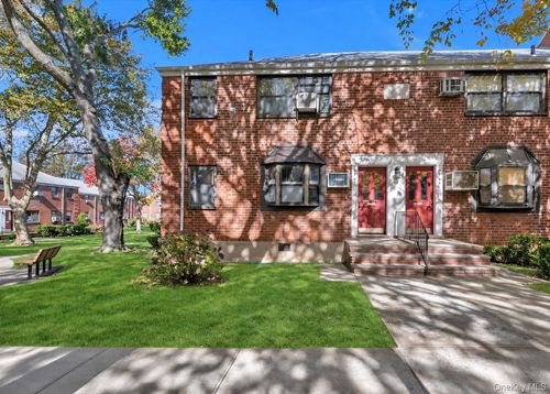 1-112-199-47 21st Ave, Whitestone, NY, 11357-4119 | Card Image