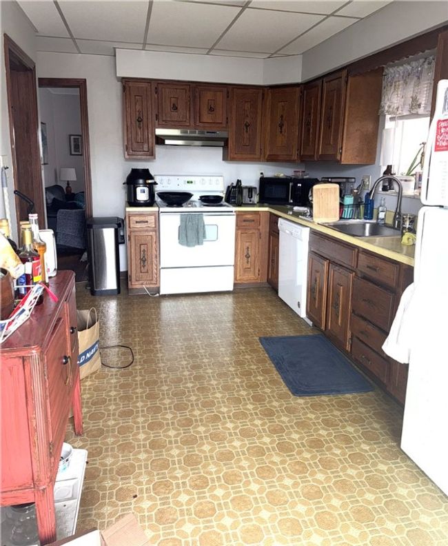2 - 5127 Liberty Ave, Condo with 2 bedrooms, 1 bathrooms and 2 parking in Bloomfield PA | Image 18