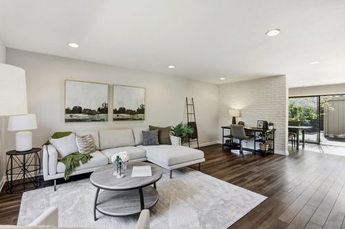 1055 Vanderbilt Way, Sacramento, CA, 95825 | Card Image