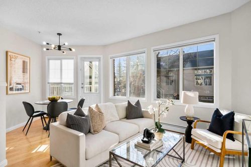 121-8 Prestwick Pond Terr Se, Calgary, AB, T2Z4P3 | Card Image