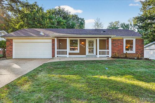 505 Forest Run Dr, Eureka, MO, 63025-2100 | Card Image
