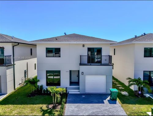 1374 Nw 1st St, Florida City, FL, 33034-3437 | Card Image