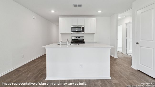 15519 Mint Patch Mdw, House other with 4 bedrooms, 2 bathrooms and null parking in Von Ormy TX | Image 4