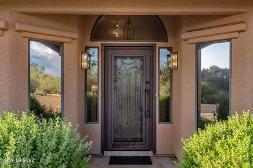 4310 N Camino Arco, Tucson, AZ, 85718-7017 | Card Image