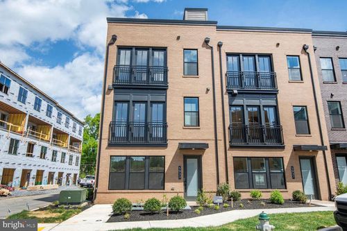 5933 Stonehenge Pl, NORTH BETHESDA, MD, 20852-4804 | Card Image