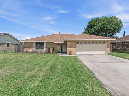 1904 Avenue K, Nederland, TX, 77627-5418 | Card Image