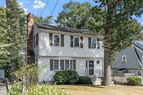 145 Virginia Rd, Waltham, MA, 02453-7615 | Card Image