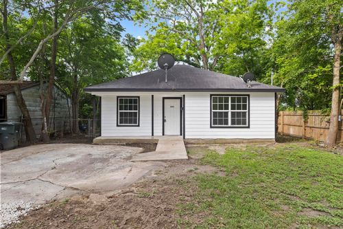 2125 10th Ave, Port Arthur, TX, 77642-2731 | Card Image